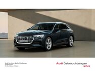Audi e-tron, 55 QUA ADVANCED, Jahr 2022 - Berlin