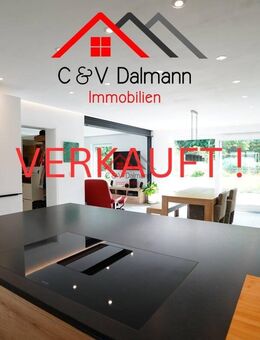 Stilvoll modernisiertes Doppelhaus am Waldrand - sonnig gelegen, mit großem Grundstück, Garage, Stellplatz & Raum für mehr - Tuttlingen