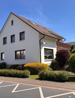 Einfamilienhaus mit großem Grundstück in zentraler Lage von Hessisch Lichtenau zu verkaufen! - Hessisch Lichtenau