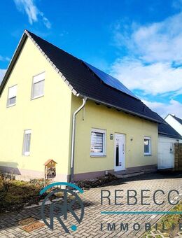 Sonnengelb und mit Solar - nachhaltiges Einfamilienhaus in Wörmlitz sucht neue Familie - Halle (Saale)