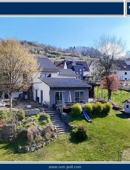 Traumhaftes Zweifamilienhaus am Walberla - Wohnen, wo andere Urlaub machen - Wiesenthau