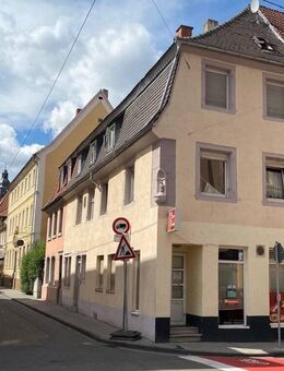 Attraktive Kapitalanlage: Renditeobjekt - Wohn- und Geschäftshaus im Herzen von Landau - Landau (Pfalz)