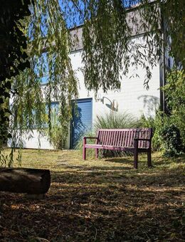 Großzügiges Reihenendhaus mit Einliegerwohnung, Garten, Kamin & Sauna - Veitshöchheim