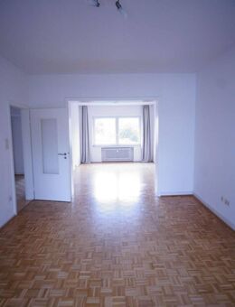 Nähe Zoopark - Im Rottfeld - helle 2-Zimmer -Wohnung, großer überdachter Balkon - Düsseldorf