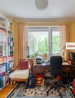IMMOBERLIN.DE - Toplage mit Seeblick! Feine Wohnung mit Südwestbalkon am Dianasee - Berlin