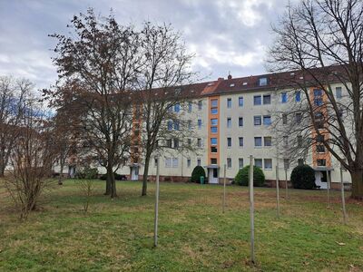 Schöne 3-Zimmer-Wohnung mit Balkon und Garage in Gaschwitz