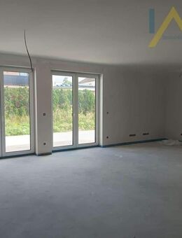 Schick und modern - Doppelhaushälfte mit Garage und Restarbeiten - Gimbsheim