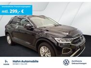 VW T-Roc, 1.0 TSI Life, Jahr 2024 - Kornwestheim