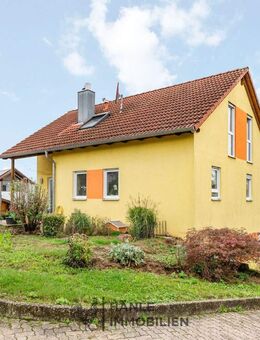 Großzügiges Einfamilienhaus mit Einliegerwohnung in ruhiger Lage von Obergimpern - Bad Rappenau