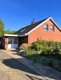 Einfamilienhaus mit Ausbaureserve und Gestaltungspotenzial - Drochtersen
