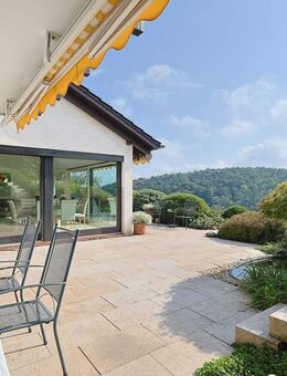 Architektur trifft Wohnkomfort - einzigartiges Einfamilienhaus mit Sonnenterrasse und Waldpanorama - Aichtal