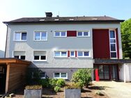 Gepflegte ca. 89 m² große DG-Wohnung mit großem Wohn-/Esszimmer, Tageslichtbad und PKW-Stellplatz - Hagen (Stadt der FernUniversität)