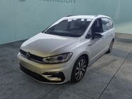 VW Touran, 2.0 TDI Highline Pa, Jahr 2024 - München