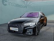 Audi S8, Optik schwarz, Jahr 2024 - München