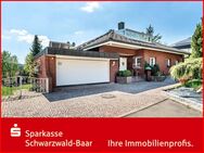 Villa/Einfamilienhaus mit Doppelgarage - Niedereschach