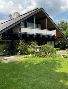 Rückzugsort auf parkähnlichem Grundstück – HUF-Haus mit viel Privatsphäre - Weißenburg (Bayern)