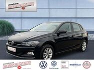 VW Polo, 1.0 l TSI Highline, Jahr 2022 - Springe