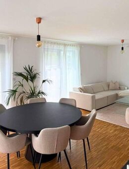 Großzügige Erdgeschosswohnung mit Stellplätzen in Flein - Flein
