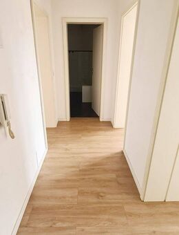 GRUNDform-Immobilien ! Lust zum Wohnen ? EBK - Balkon - großzügig - zentral - gemütlich! - Wiesbaden