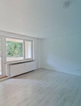 Wohlfühl-Zuhause: Helle 2-Zimmer-Wohnung mit Balkon und Badewanne - Leer (Ostfriesland)