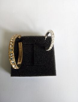 2 einzelne Ohrringe / Ohrstecker mit Strasssteinen Modeschmuck - Essen