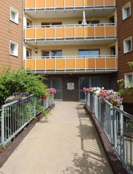 Drei-Zimmer Wohnung mit Balkon und Aufzug in Oberhausen - Oberhausen