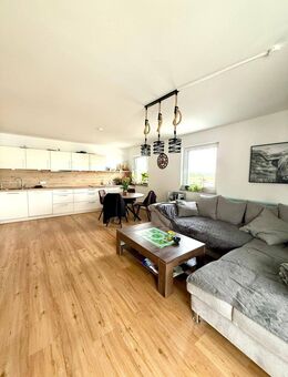 Moderne 2-Zimmer-Wohnung mit großem Wohn-Essbereich, Balkon und TG-Stellplatz - Altötting