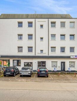 Voll vermietetes Mehrfamilienhaus mit Gewerbeeinheiten und Stellplätzen - Wahlstedt