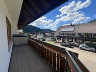 Gepflegte 3,5-Zimmer-Wohnung mit großem Balkon in schöner Aussichtslage - Baiersbronn