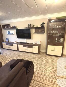 Altstadt fußläufig + energetisch gut + Zustand 2+: 3,5-Zi. Wohnung in Neumarkt - Neumarkt (Oberpfalz)