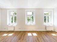 Park vor der Haustür: Helle 2-Zimmer-Wohnung in schönem Altbau - Leipzig