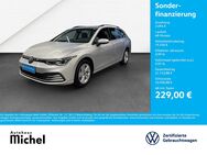 VW Golf Variant, 1.0 TSI Golf VIII Life Plus TravelAssist, Jahr 2022 - Gießen