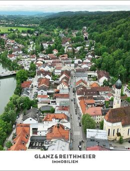 Alpenblick & Wohnkomfort -Split-Level-Wohnung mit Garten in bester Altstadtlage - Wolfratshausen