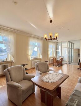 Großzügige & sonnige 2- bis 3-Zimmer-Wohnung mit Balkon + Betreuungsmöglichkeit im Alter - Hannover