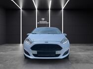 Ford Fiesta, 1.0 Celebration EcoBoost vorne und hinten, Jahr 2017 - Duisburg