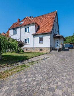 Doppelhaushälfte in Baddeckenstedt mit Garage und Garten! Mein Haus = Mein Partner! - Baddeckenstedt
