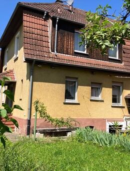 Wohlfühlen in Bad Schönborn: Gepflegtes Einfamilienhaus mit schönem Garten und Büroanbau - Bad Schönborn