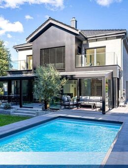 Traumhaftes Einfamilienhaus mit Pool in Oldenburg, Obj. 9010 - Oldenburg