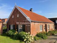 Nesse! Saniertes Ferienhaus "Lütje Bries" mit Carport und Gartenanlage! - Dornum