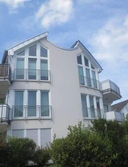 Lichtdurchflutete 3 Zimmerwohnung mit Blick ins Bergische Land! - Lindlar