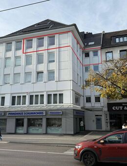 Kernsanierte 3 Zimmer Wohnung mit Balkon in perfekter Lage - Krefeld