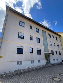 Helle 4 Zimmer Eigentumswohnung im 2. OG inkl. Balkon - Regenstauf
