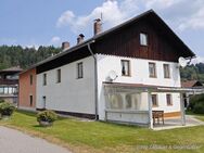 2 Häuser (gepflegtes Doppelhaus mit insgesamt 3 Wohnungen) in Spiegelau-Ortsteil zum Preis von einem!!! - Spiegelau