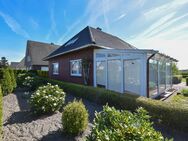 Provisionsfrei! Tipptopp gepflegter Bungalow mit Traumgrundstück in Barßel-Reekenfeld - Barßel