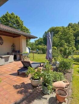 Top Lage. Exklusiv, modernisierter Bungalow mit 2 Garagen zwischen Stein an der Traun und Altenmarkt - Altenmarkt (Alz)