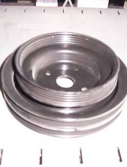 MD305625 Riemenscheibe, Wasserpumpe Mitsubishi Space Gear/L400 - Hannover Vahrenwald-List