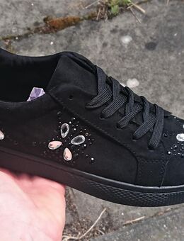Gr. 37, Low Sneakers schwarz, mit Strass Glitzer Steinchen - Bruchköbel