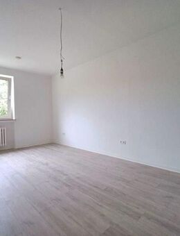 Kernsaniert! 2-Zimmer-Wohnung im Tiergarten - Minden (Nordrhein-Westfalen)