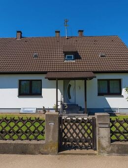 *** Attraktives Wohnhaus im Herzen von Vöhringen *** - Vöhringen (Bayern)