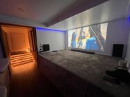 LUXUS Hausboot - 3 Etagen - 100m² Wohnen + 120 m² SONNENTERRASSE - Kamin, Kino, komplett individuell - Rostock